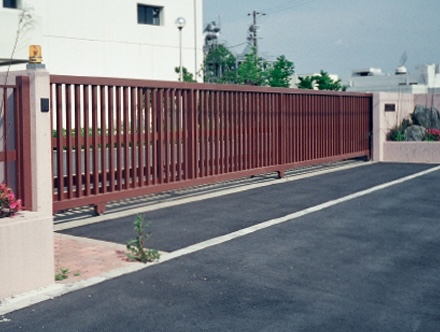 信興産業引き戸門扉